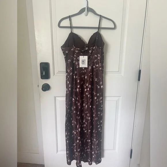 HELLO MOLLY Gimme Whiplash Midi Dress - Picture 4 of 10